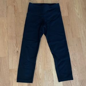 Black Lululemon Cropped Leggings